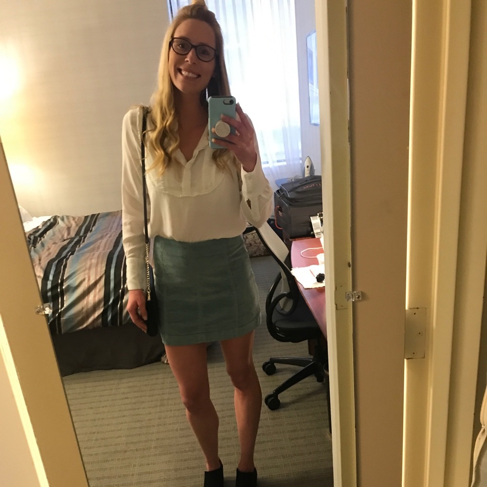 Meet your Posher, Louisa